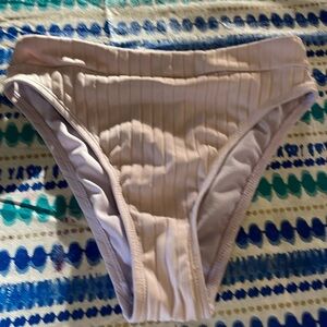 Light purple, ribbed, bikini bottoms